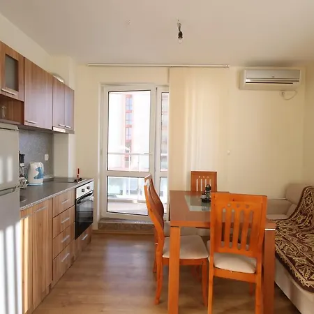 Apartment Arendoo In Flores Park *